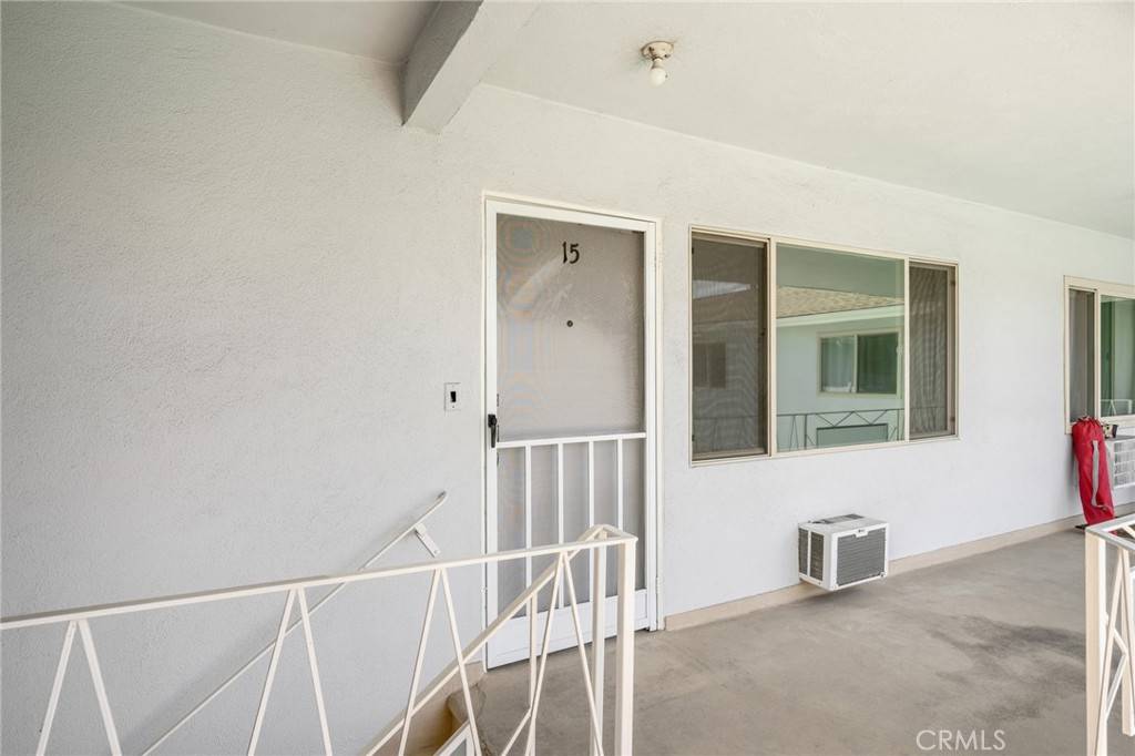 West Hollywood, CA 90046,7969 Norton AVE #15