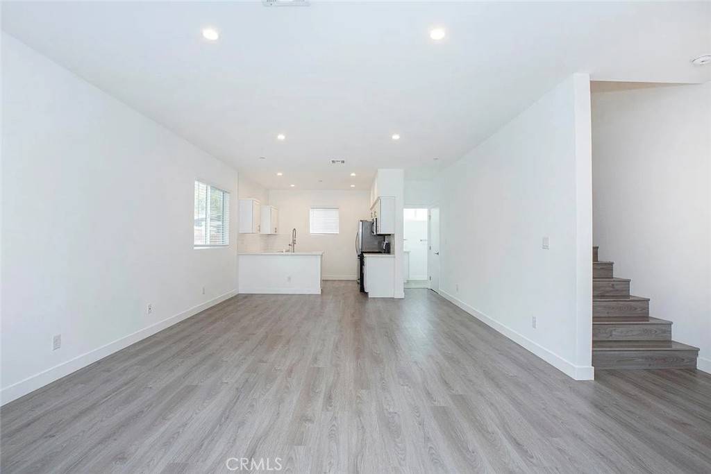 North Hollywood, CA 91601,5026 1/2 Cleon AVE