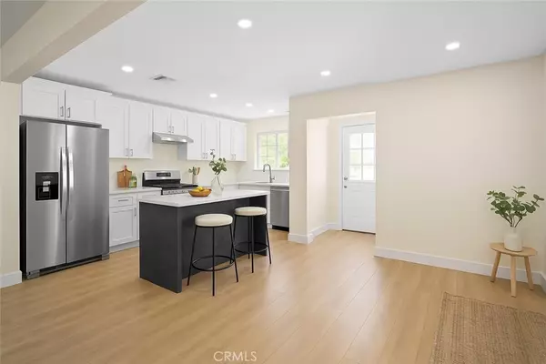 Sun Valley, CA 91352,8302 Webb AVE