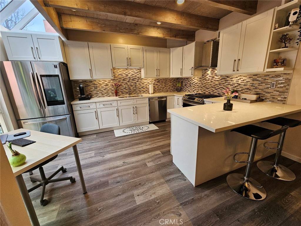 Glendale, CA 91206,400 Monterey RD #10
