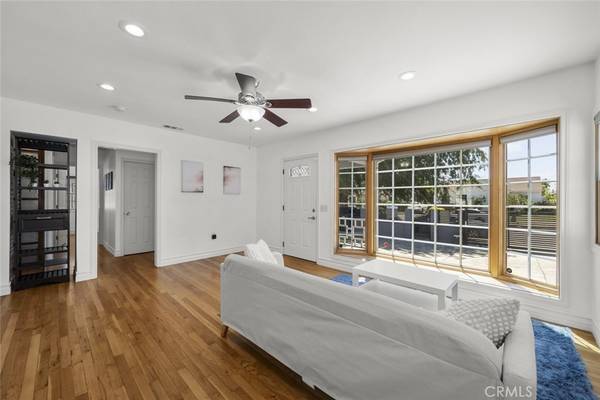 North Hollywood, CA 91605,7418 Farmdale AVE
