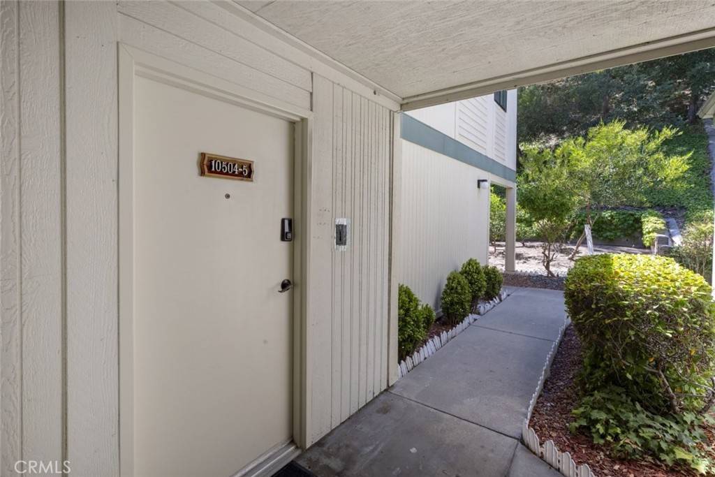 Sunland, CA 91040,10504 Sunland BLVD #5