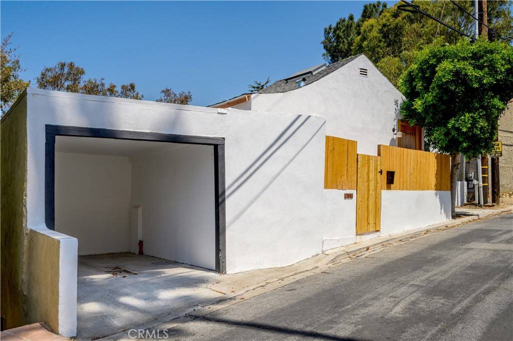 Los Angeles, CA 90026,811 Maltman AVE
