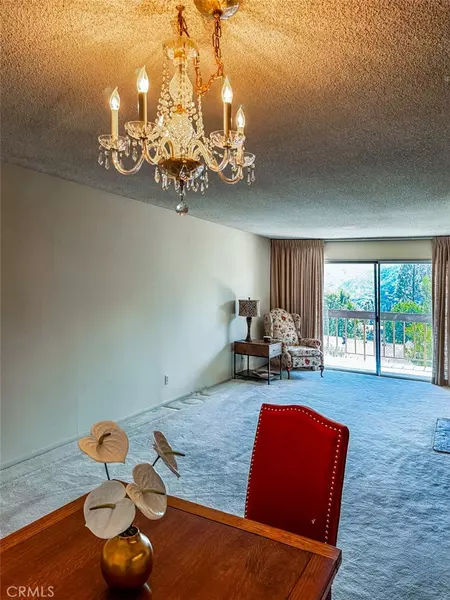 3481 Stancrest DR #312, Glendale, CA 91208