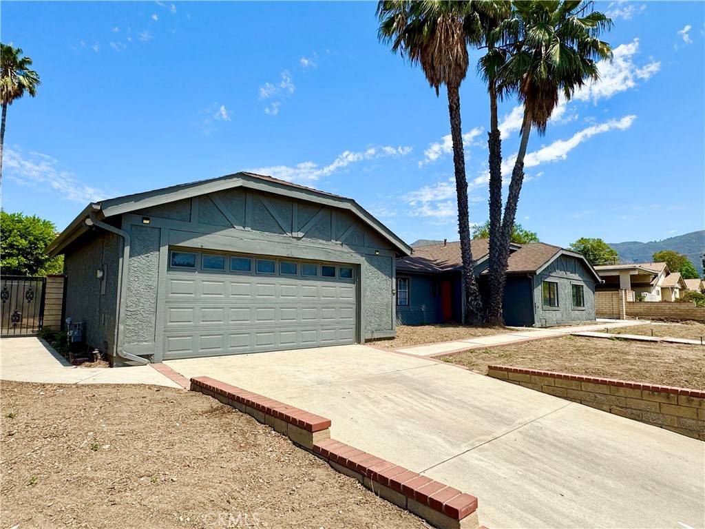 15301 Larkspur ST, Sylmar, CA 91342