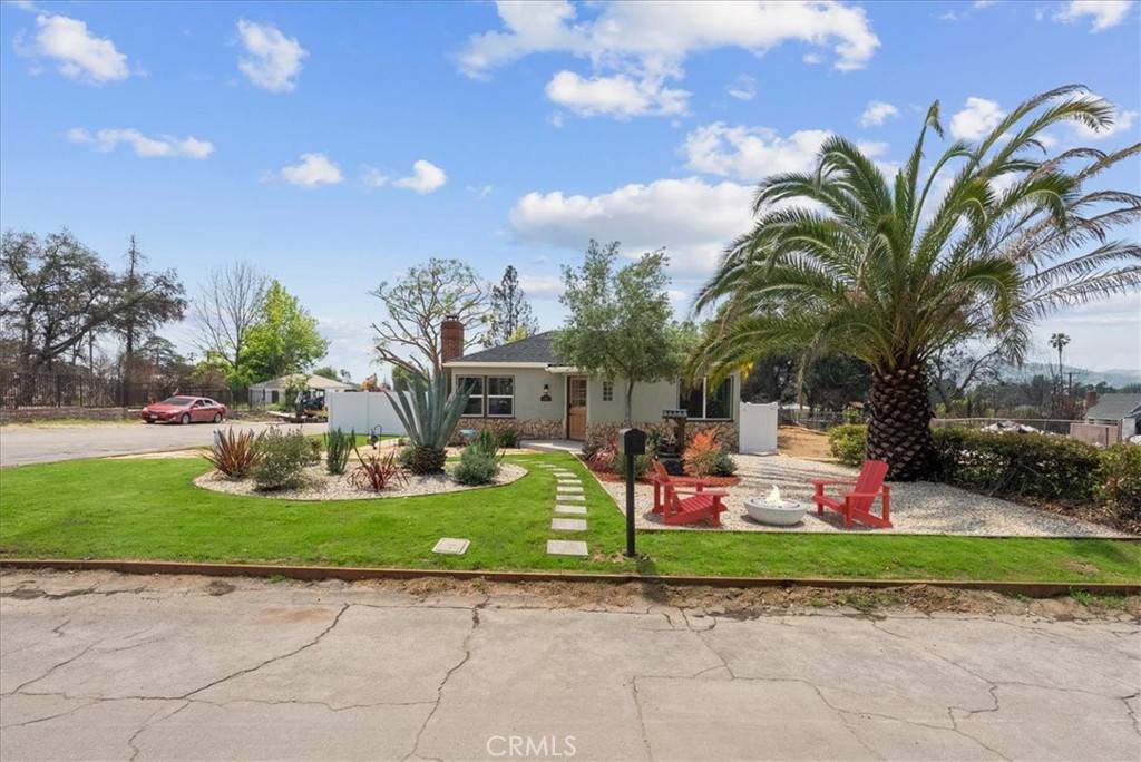 Altadena, CA 91001,288 W Mariposa ST