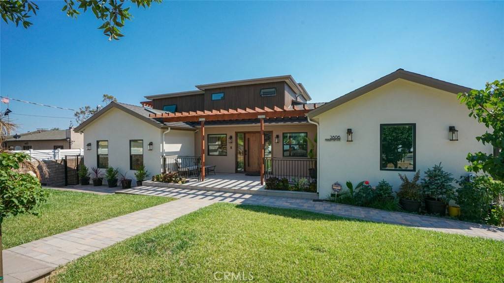 2806 Manhattan AVE, La Crescenta, CA 91214
