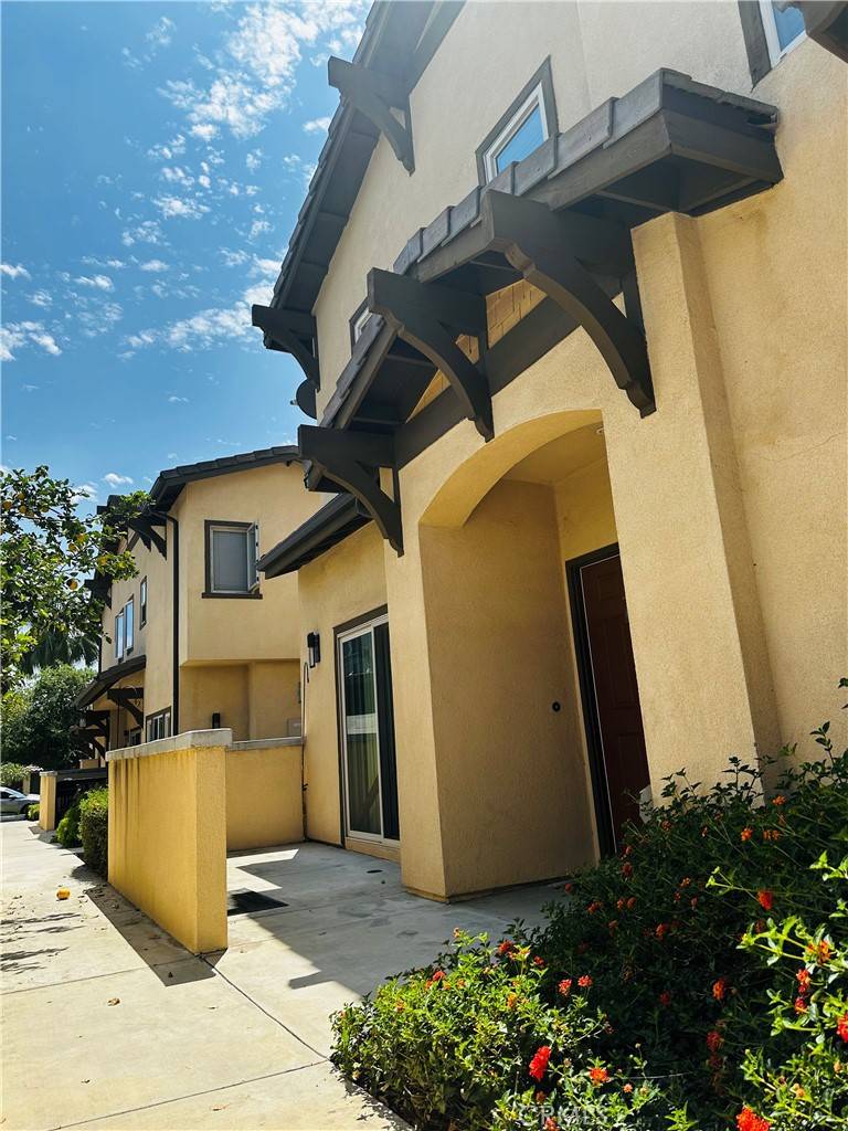 Covina, CA 91723,275 W Center ST