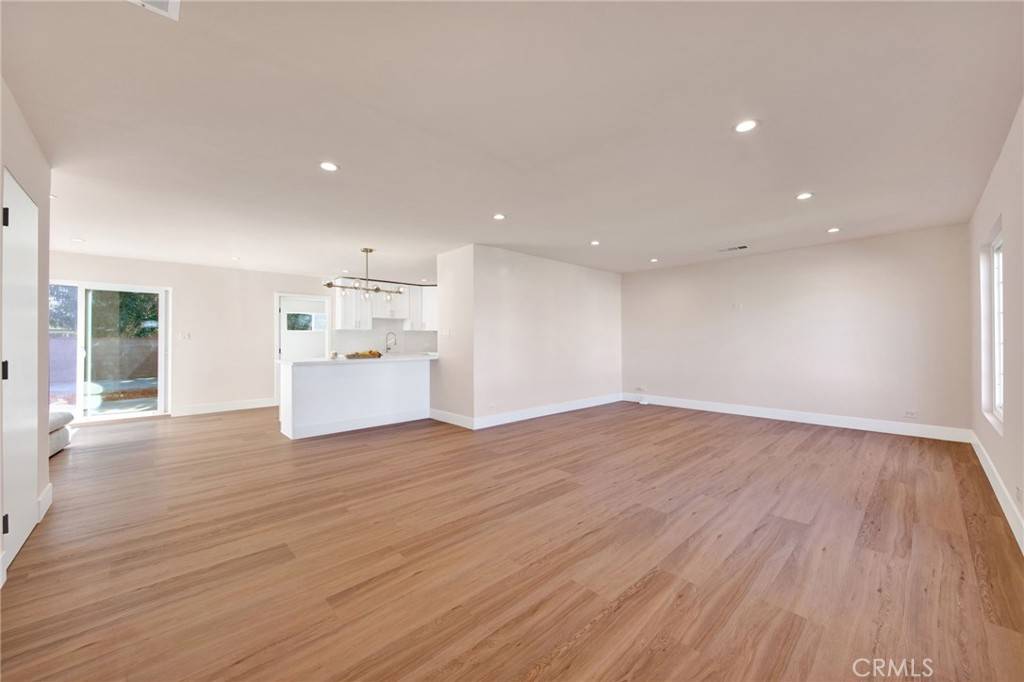 Lancaster, CA 93534,1026 W Avenue J7
