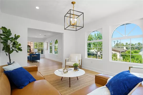 Los Angeles, CA 90019,1027 S Lucerne BLVD