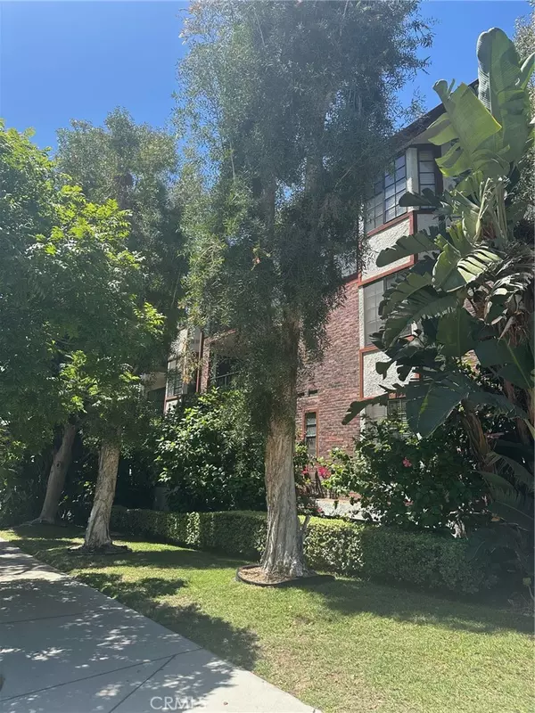 Glendale, CA 91203,811 N Columbus AVE #18