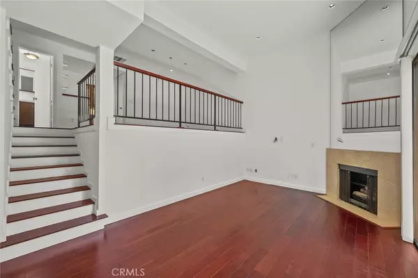 Glendale, CA 91206,300 N Isabel ST #10