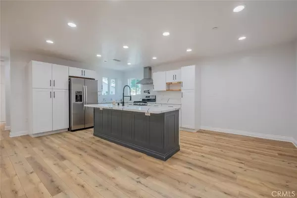 Winnetka, CA 91306,7032 Penfield AVE