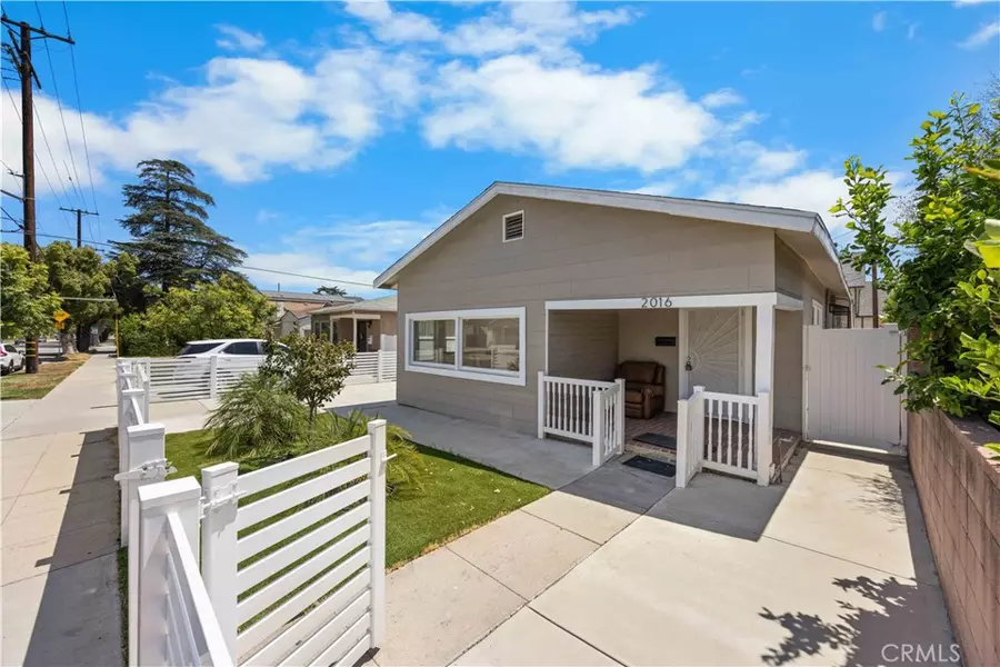 2016 W Oak ST, Burbank, CA 91506