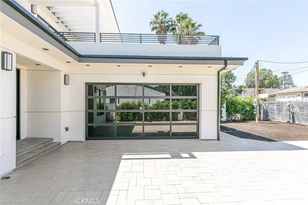 Van Nuys, CA 91401,6426 Varna AVE