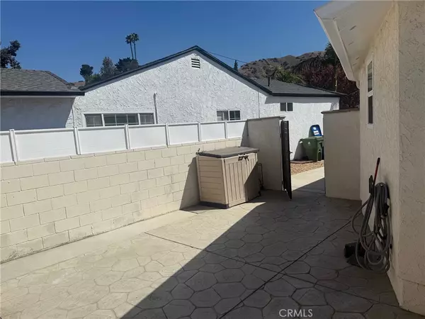 Sun Valley, CA 91352,8339 Valecrest DR