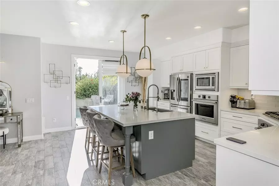 721 Cinnabar PL, Simi Valley, CA 93065