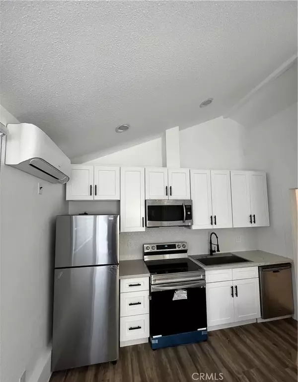 Winnetka, CA 91306,8159 Mcnulty AVE