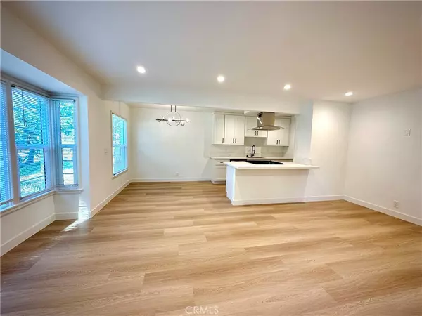 Glendale, CA 91208,1702 Del Valle AVE