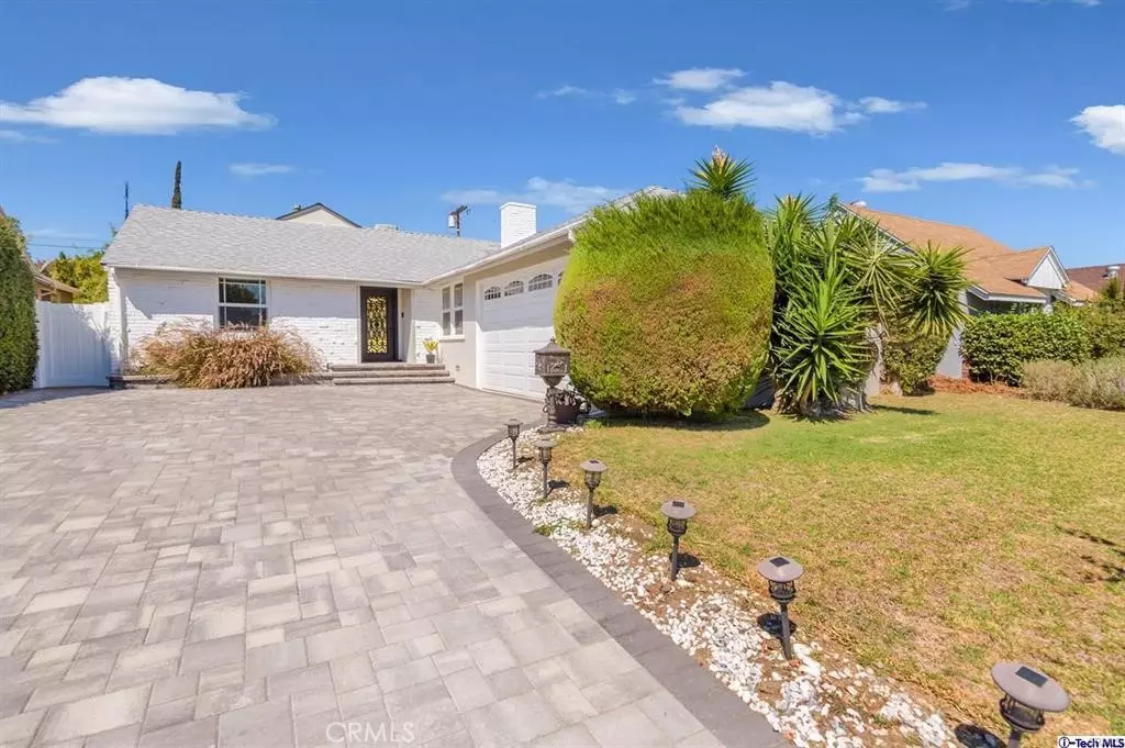 Van Nuys, CA 91405,7317 Katherine AVE