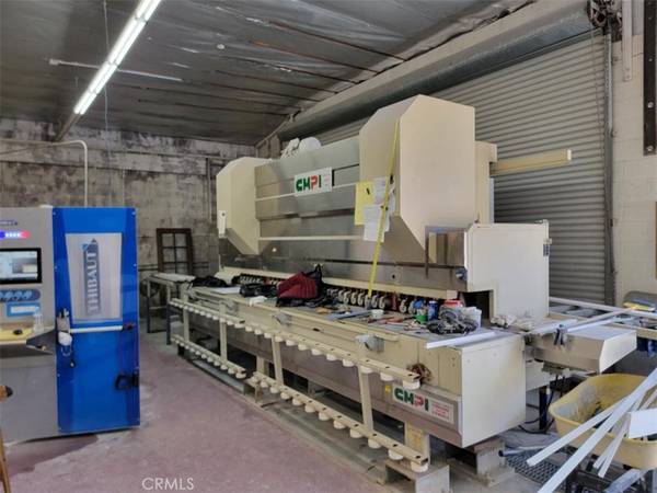 Van Nuys, CA 91405,7855 1/2 Burnet AVE