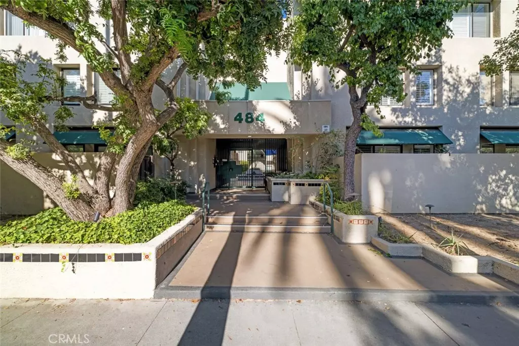 Pasadena, CA 91101,484 S Euclid AVE #108