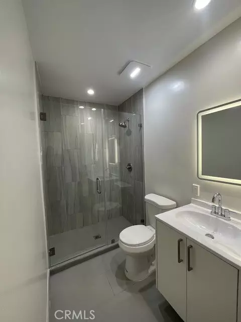 Glendale, CA 91205,811 1/2 E Maple ST