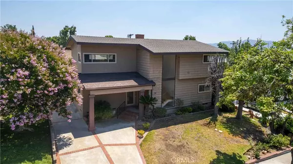 Burbank, CA 91504,648 Uclan DR