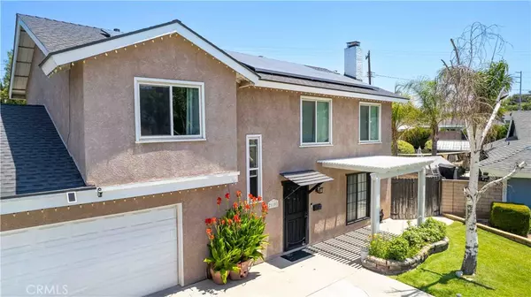 Saugus, CA 91350,21101 Rosedell DR