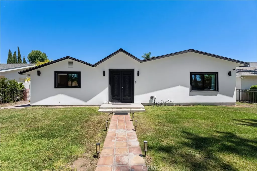 Sherman Oaks, CA 91401,5226 Woodman AVE