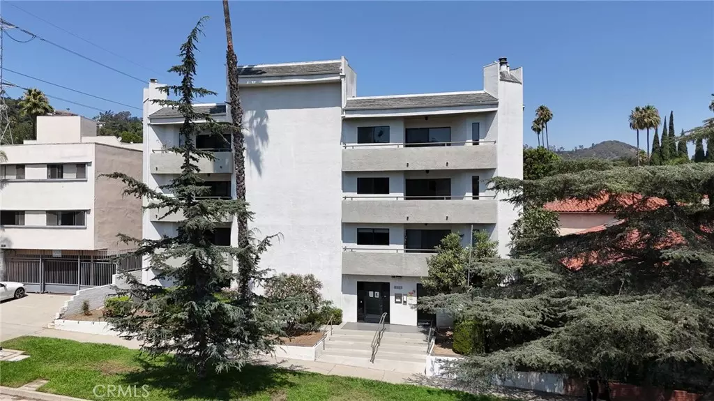 3663 Los Feliz BLVD #6, Los Angeles, CA 90027