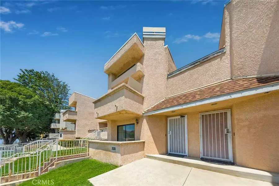 15035 Nordhoff ST #115, North Hills, CA 91343