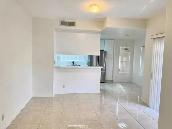 Reseda, CA 91335,18319 Hart ST #3