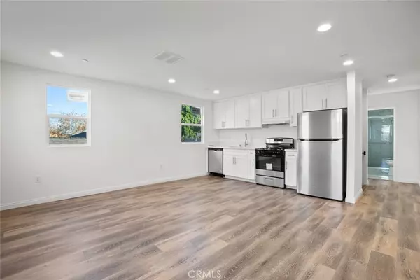 North Hollywood, CA 91606,11560 Archwood ST