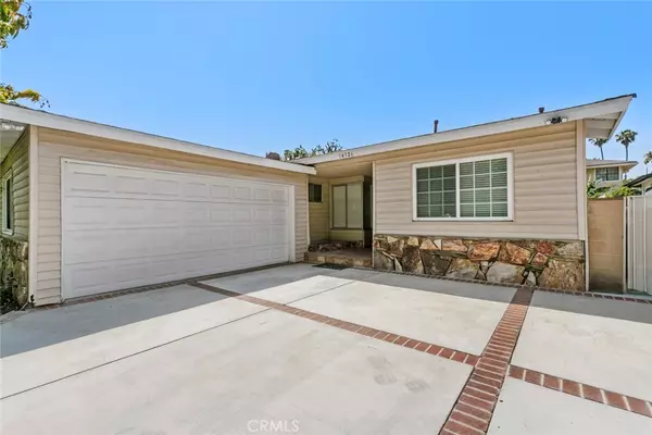 Van Nuys, CA 91411,14926 Gilmore ST
