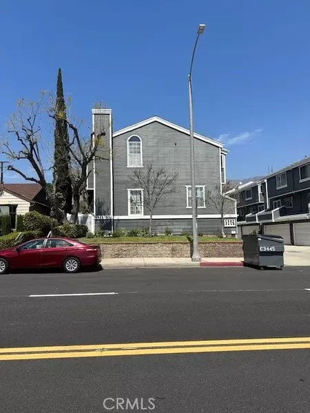 1923 E Washington BLVD #4, Pasadena, CA 91104
