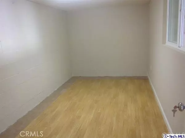 Burbank, CA 91504,9542 Via Venezia