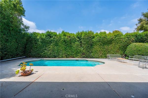 6847 Katherine AVE, Van Nuys, CA 91405