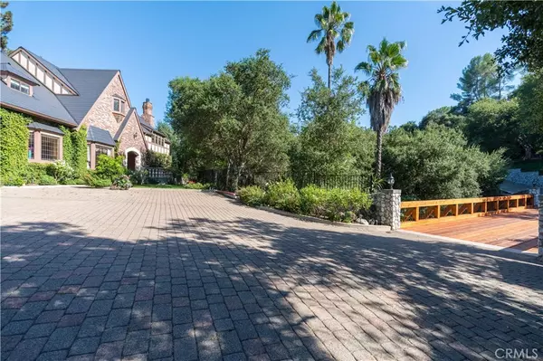La Canada Flintridge, CA 91011,375 Berkshire AVE