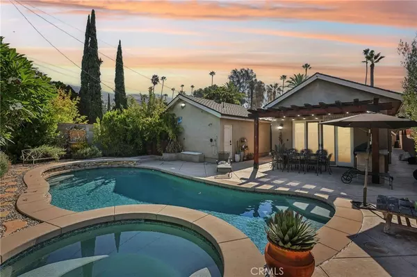 Glendale, CA 91201,1437 Raymond AVE