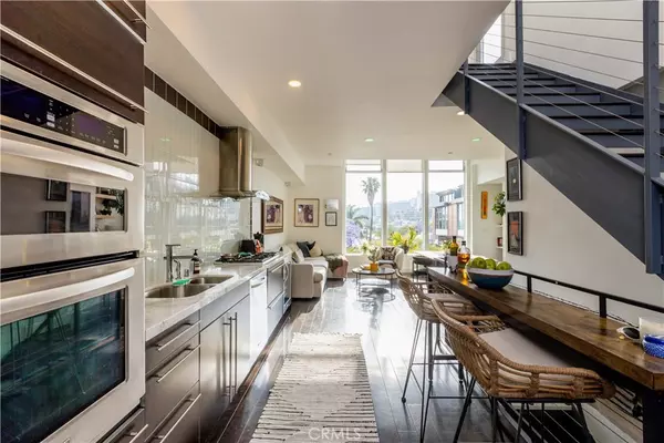 West Hollywood, CA 90046,1250 N Harper AVE #306