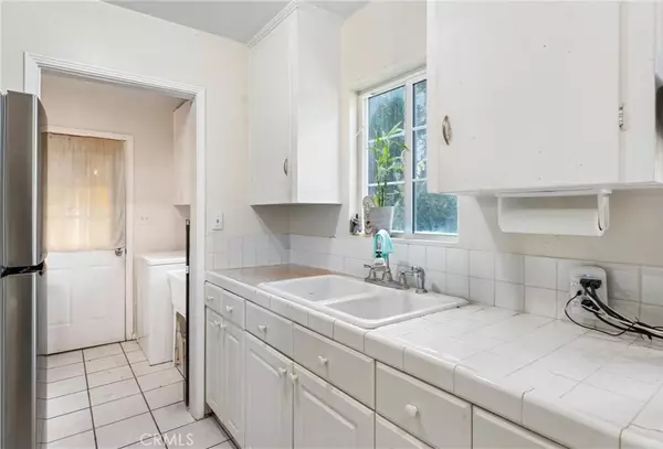 Compton, CA 90220,510 S Tamarind