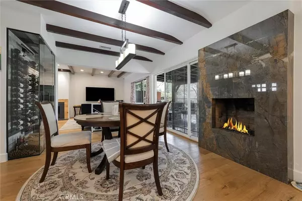 Burbank, CA 91504,2528 N Orchard DR