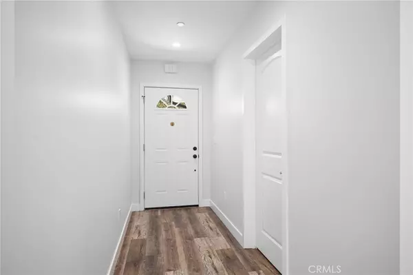 Sun Valley, CA 91352,8600 Bluffdale DR