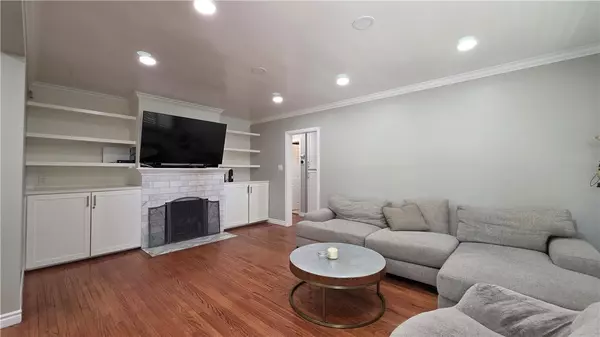 Reseda, CA 91335,6637 Capps AVE