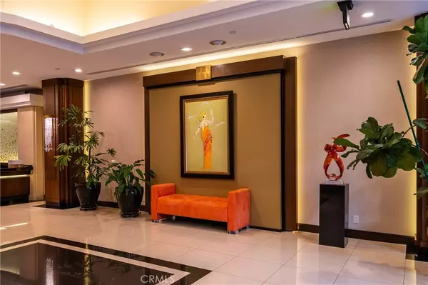 Glendale, CA 91203,343 Pioneer DR #905