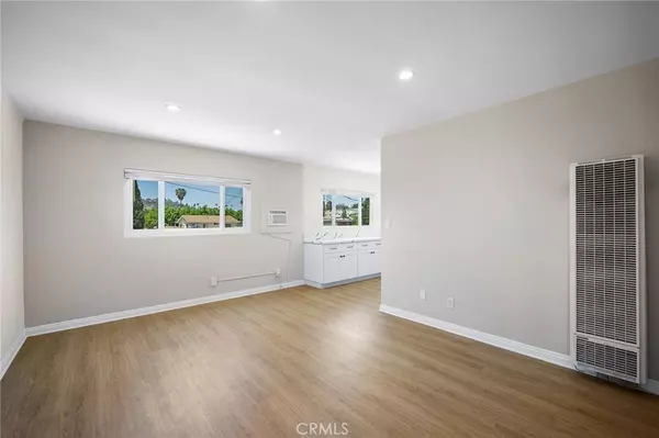 Los Angeles, CA 90042,327 S Avenue 57