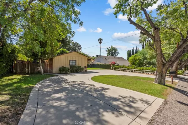 Woodland Hills, CA 91367,22308 Dolorosa