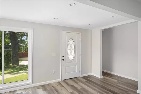 La Crescenta, CA 91214,4924 Lowell AVE