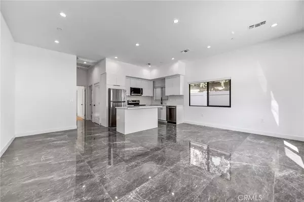 Van Nuys, CA 91405,6831 Ranchito AVE